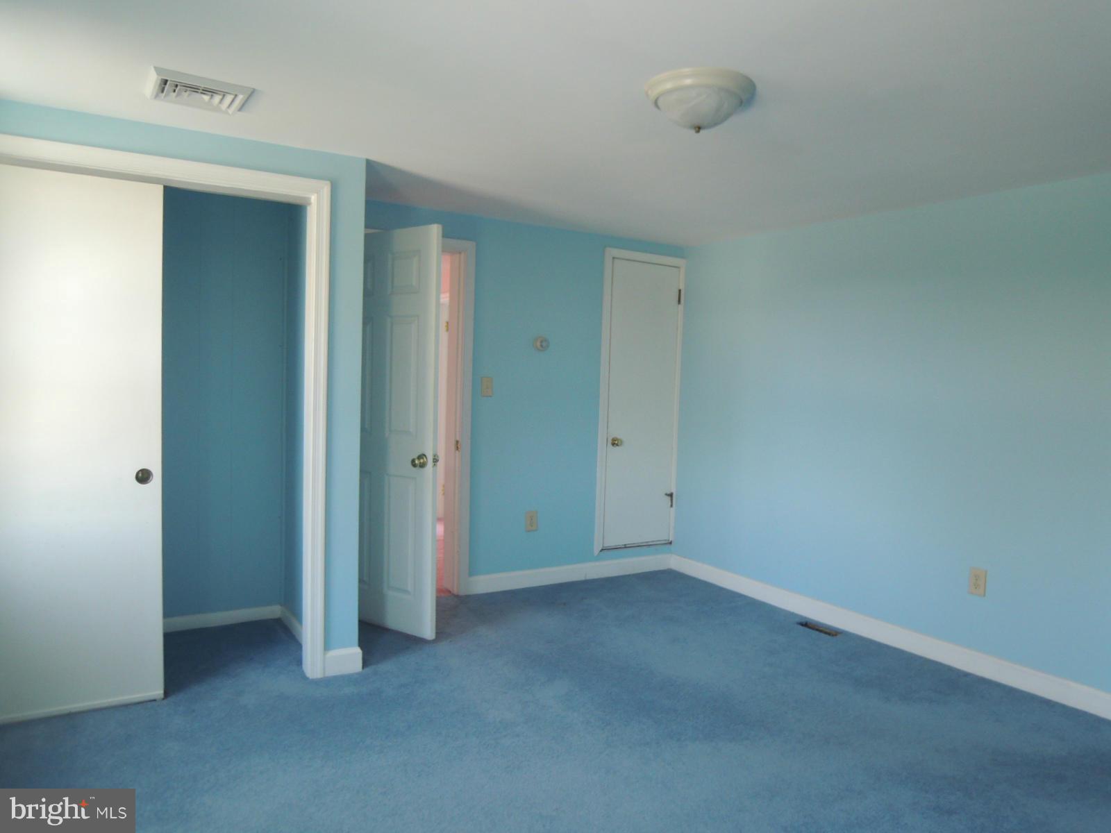 2262 County Rte 1/1 Berkeley Springs, WV 25411 - Photo 25 of 30 Bedroom