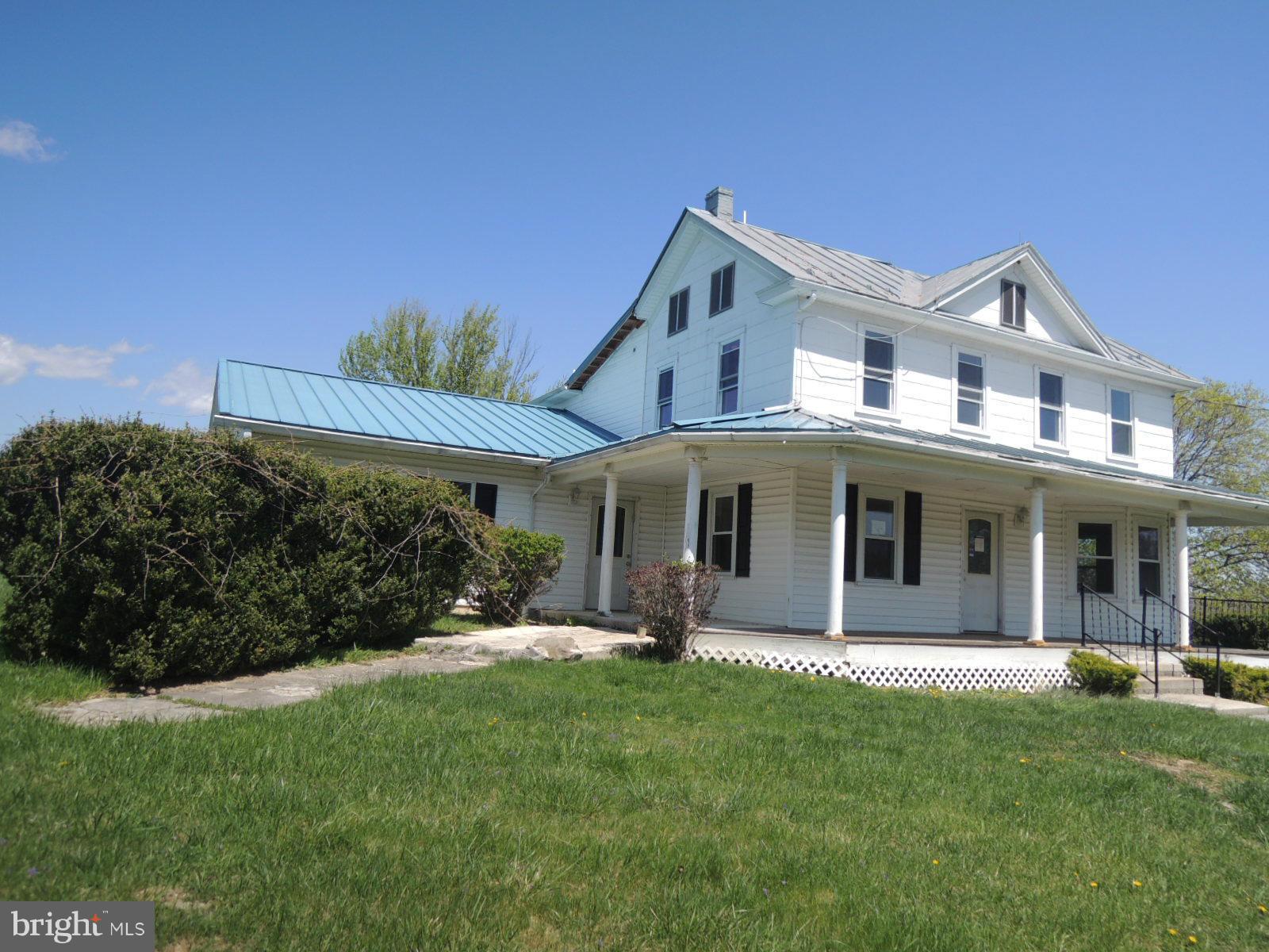 2262 County Rte 1/1 Berkeley Springs, WV 25411 - Photo 7 of 30 Exterior (Front)
