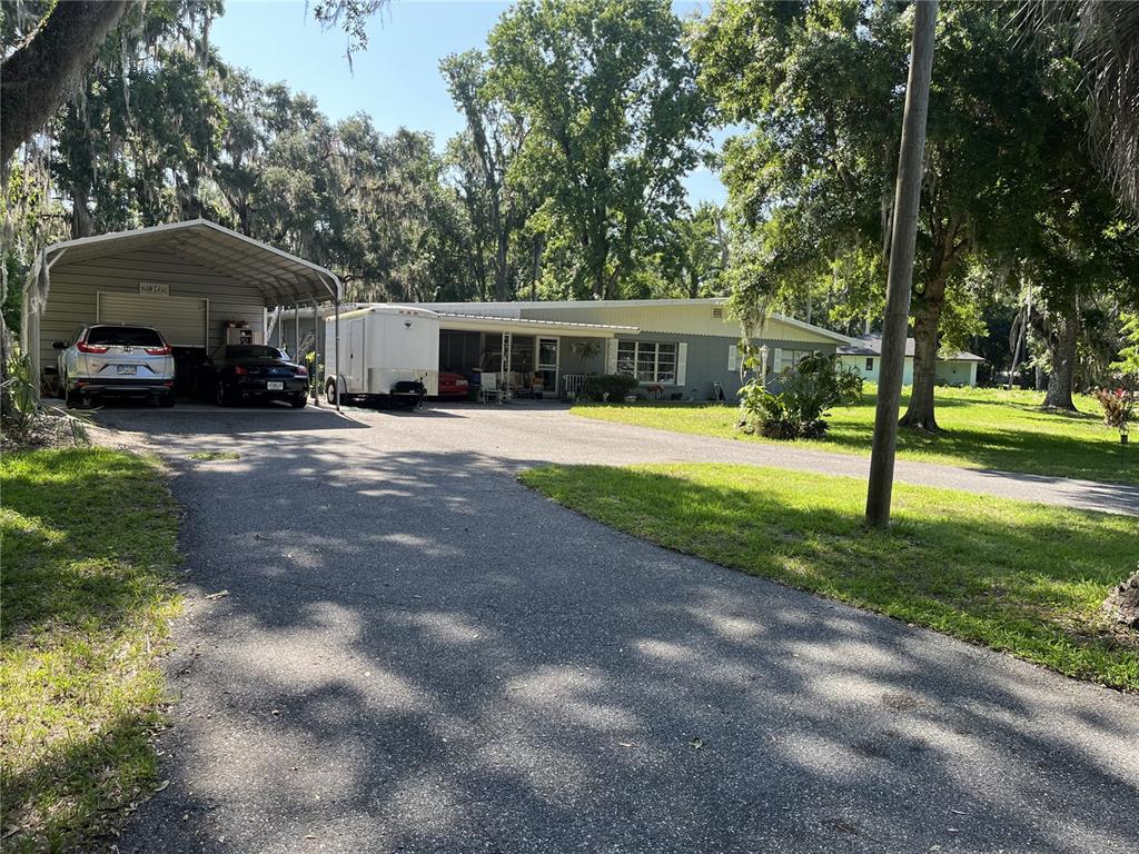 7633 South Cres Loop Floral City, FL 34436 - Photo 2 of 38