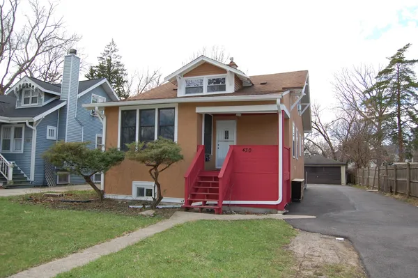 $2,690 | 430 South Monterey Avenue, Villa Park, IL 60181