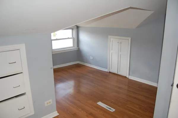 $2,690 | 430 South Monterey Avenue, Villa Park, IL 60181