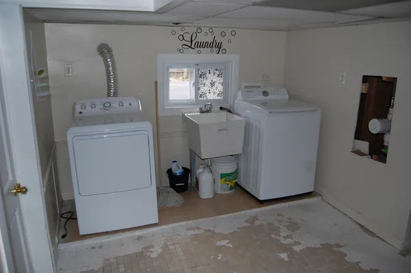 $2,690 | 430 South Monterey Avenue, Villa Park, IL 60181