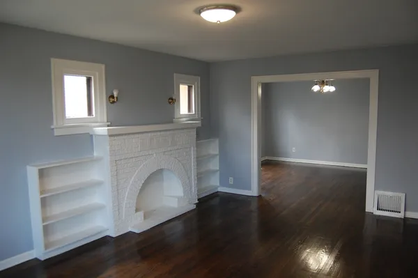 $2,690 | 430 South Monterey Avenue, Villa Park, IL 60181