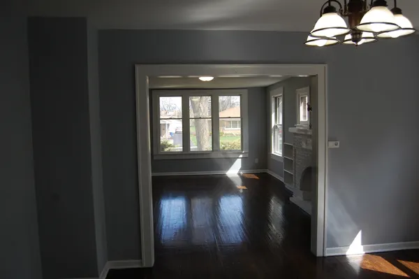 $2,690 | 430 South Monterey Avenue, Villa Park, IL 60181