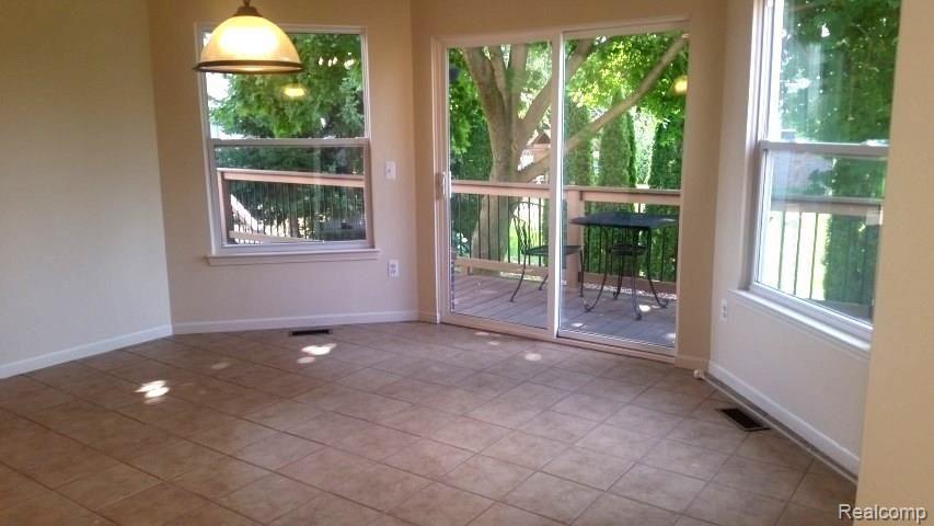 3076 Honor Drive Rochester Hills, MI 48309 - Photo 15 of 58