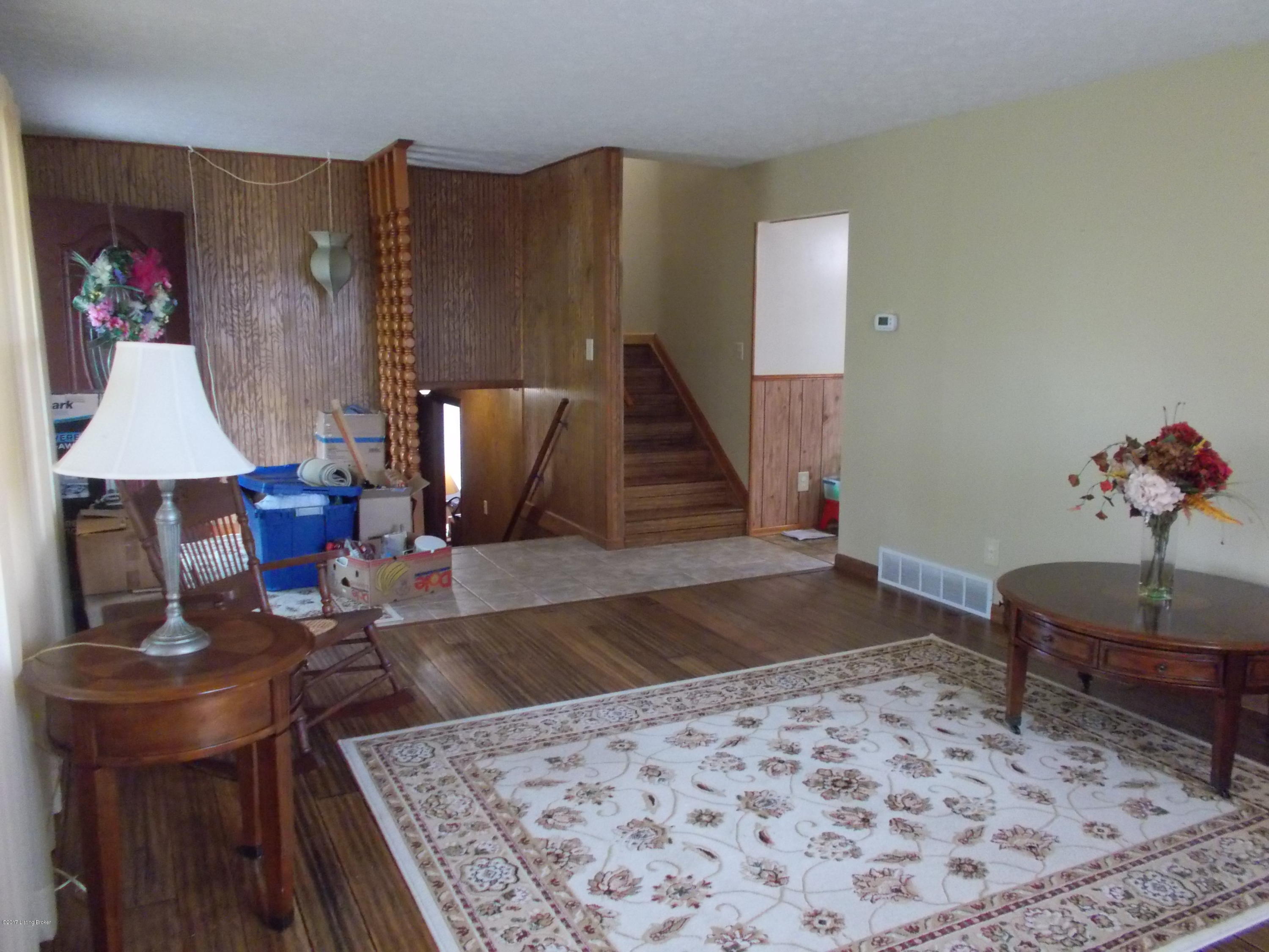 2799 Mound Hill Road Carrollton, KY 41008 - Photo 15 of 72 Living room