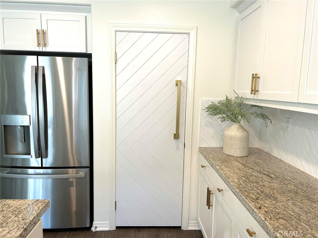 32259 Rambling Court Winchester, CA 92596 - Photo 8 of 29 Custom Pantry Door