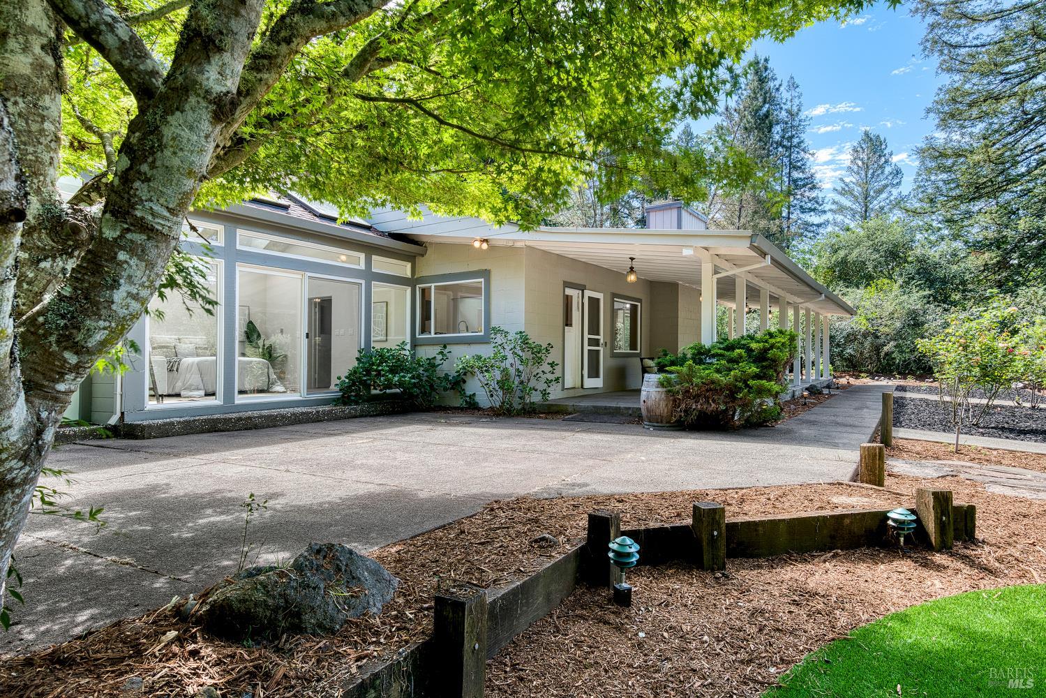 15715 Drake Road Guerneville, CA 95446 - Photo 4 of 46