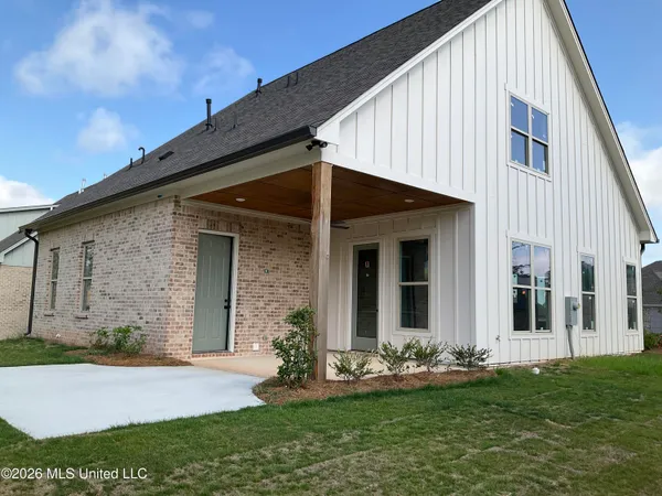 $469,999 | 185 Bronson Bend, Flowood, MS 39232