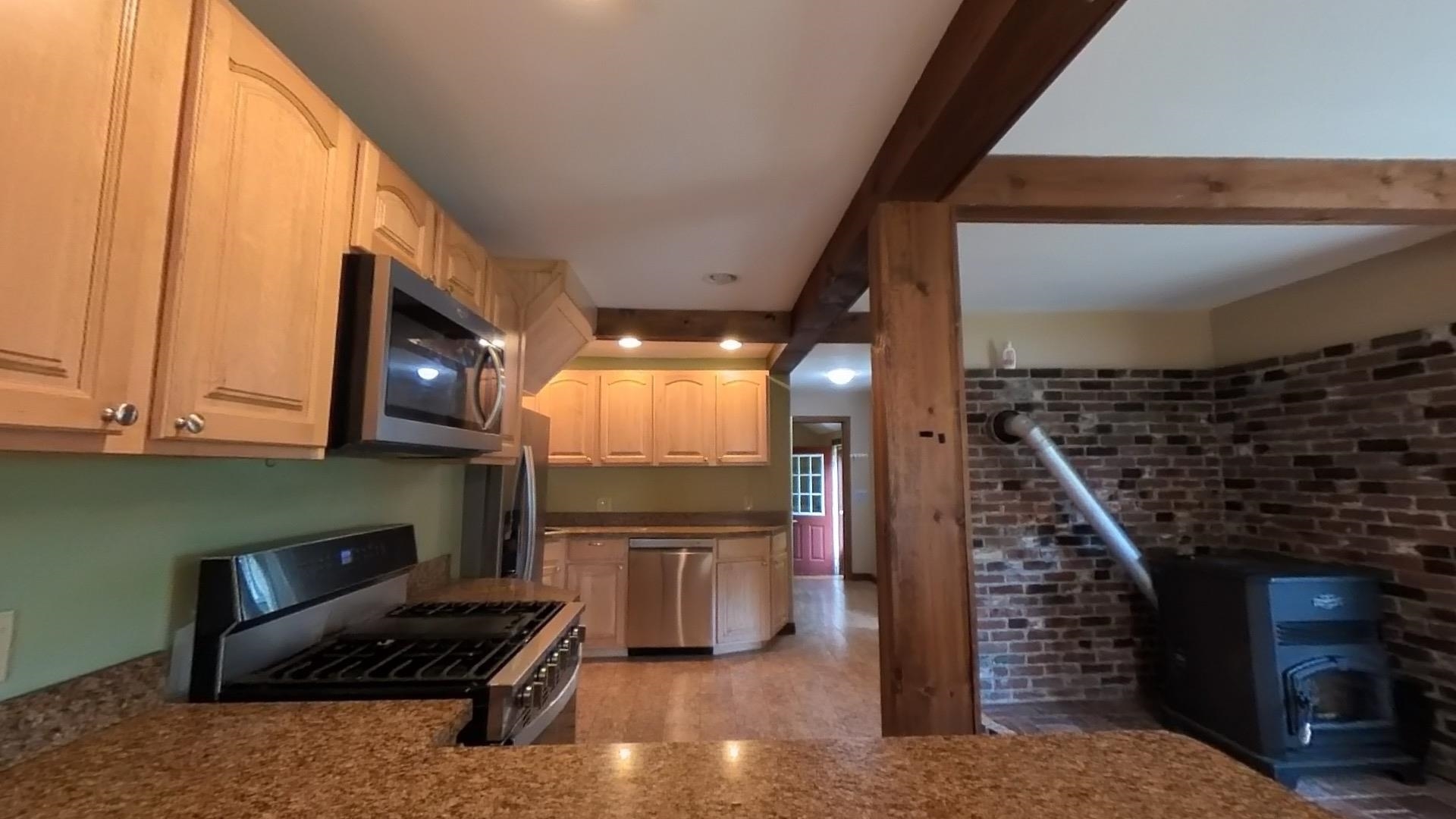 33 Coopers Grove Road Kingston, NH 03848 - Photo 21 of 48