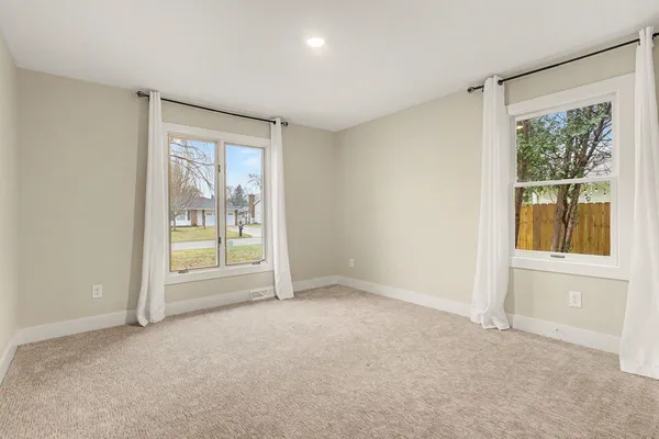 $448,000 | 8134 Birchwood Avenue, Jenison, MI 49428