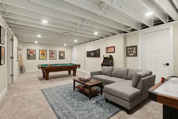 $448,000 | 8134 Birchwood Avenue, Jenison, MI 49428