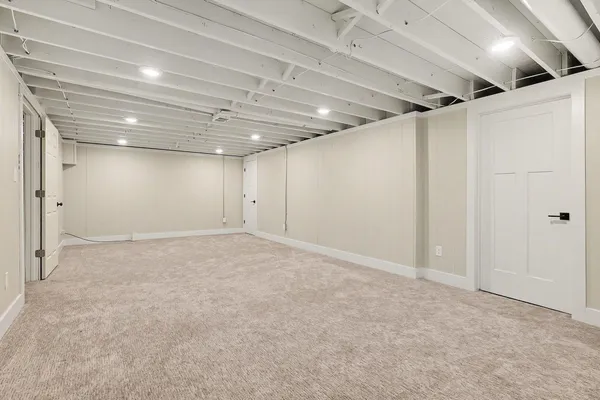 $448,000 | 8134 Birchwood Avenue, Jenison, MI 49428