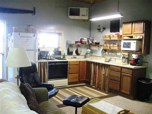 34301 North Spotted Road Deer Park, WA 99006 - Photo 4 of 9
