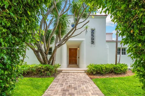 $2,675,000 | 1776 Michigan Avenue, Miami Beach, FL 33139