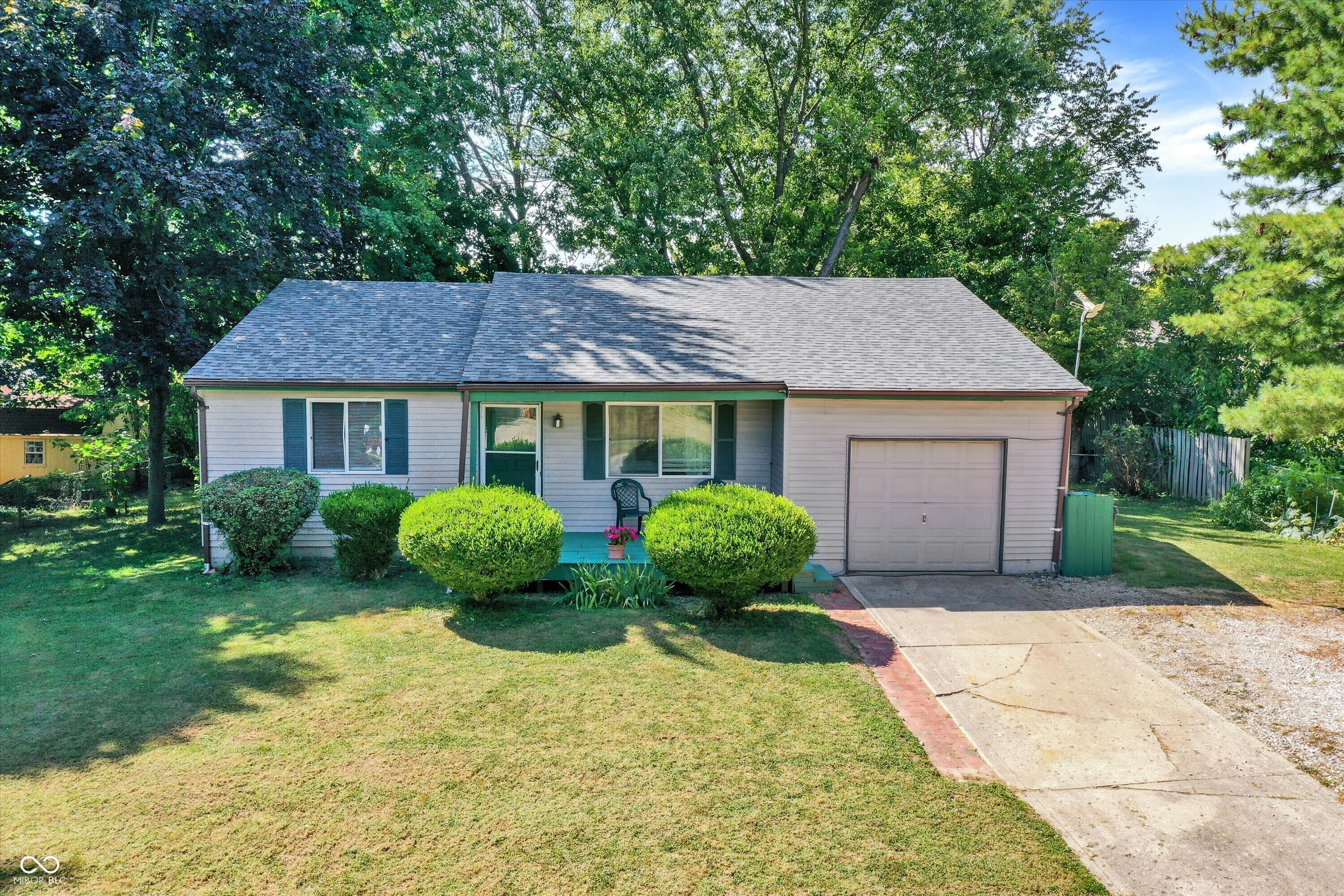 1104 Commission Road Greenwood, IN 46142 - Photo 22 of 31 Gallery Image 22