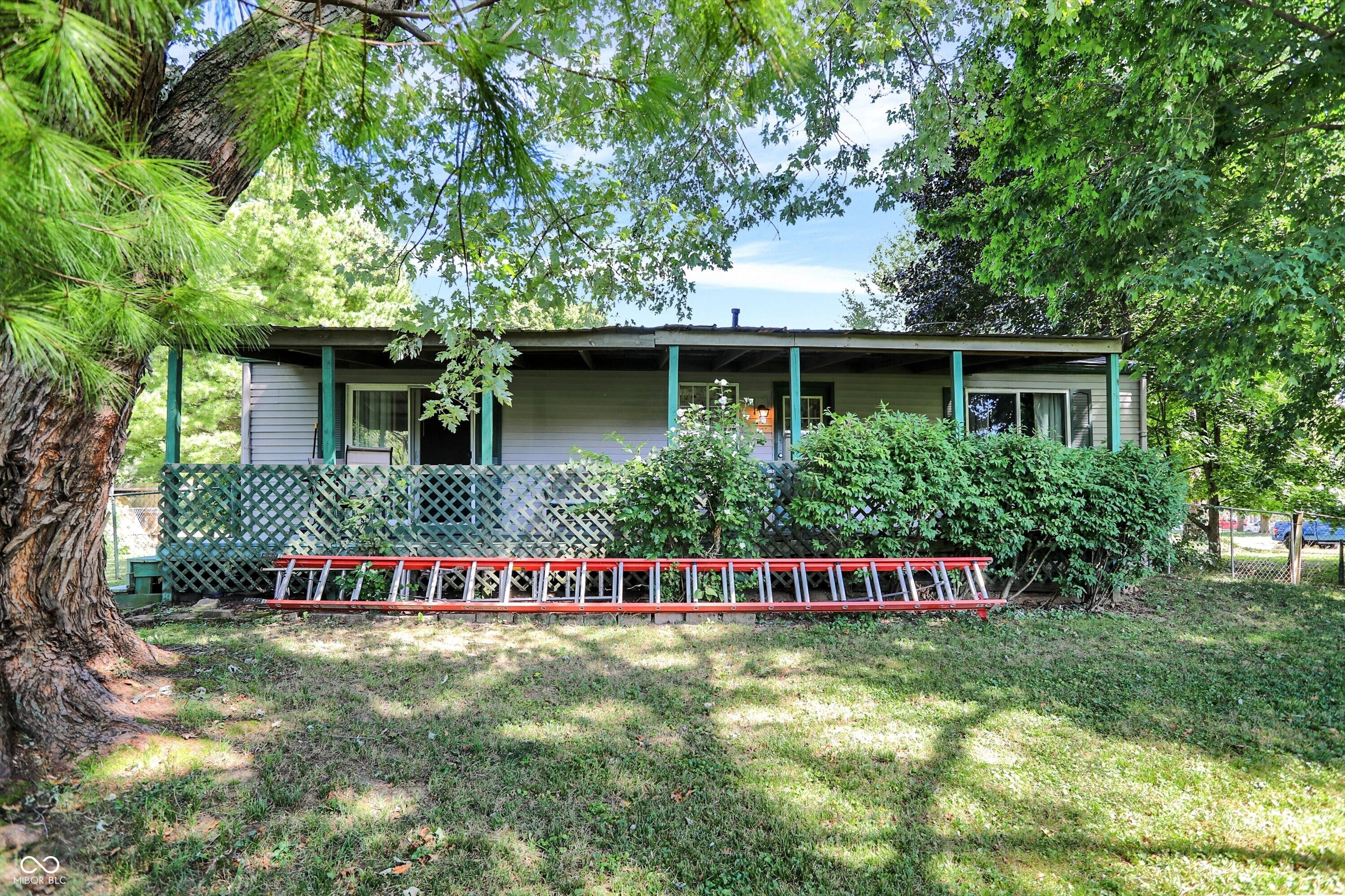 1104 Commission Road Greenwood, IN 46142 - Photo 25 of 31 Gallery Image 25