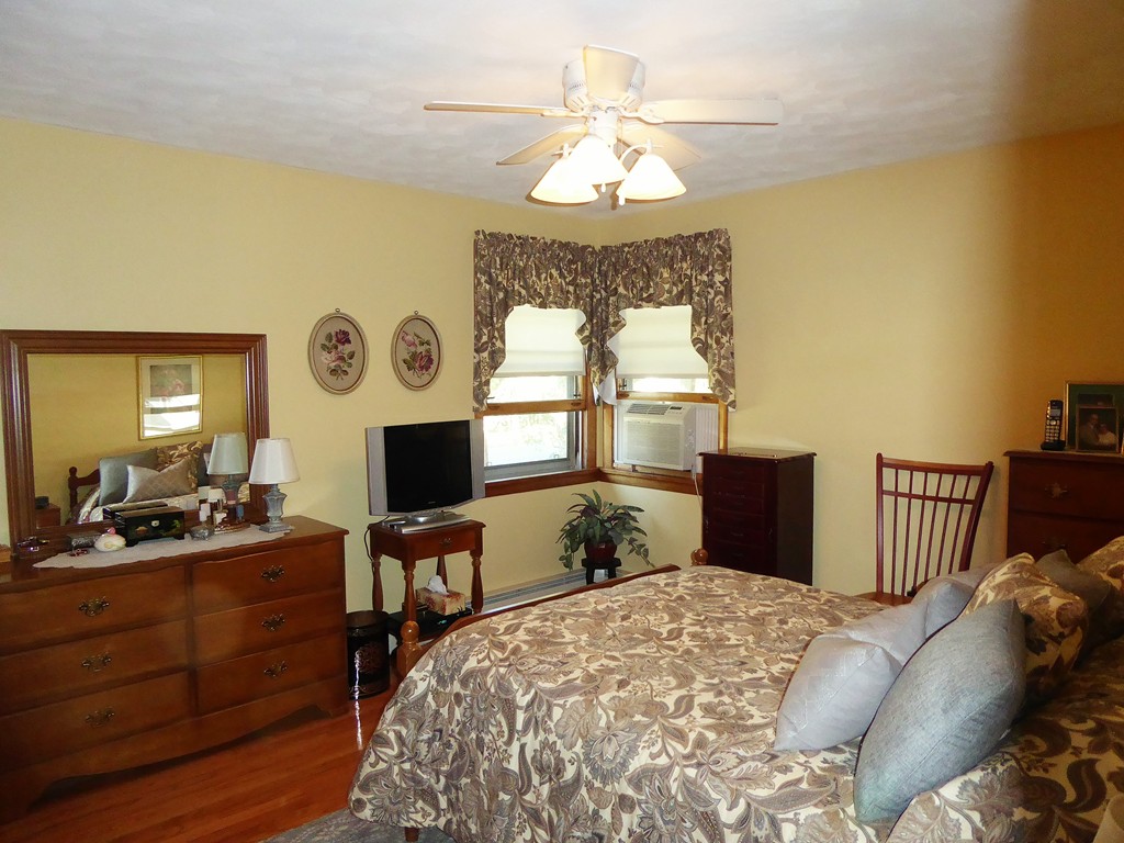 2 Hawthorne Road Wilbraham, MA 01095 - Photo 15 of 30