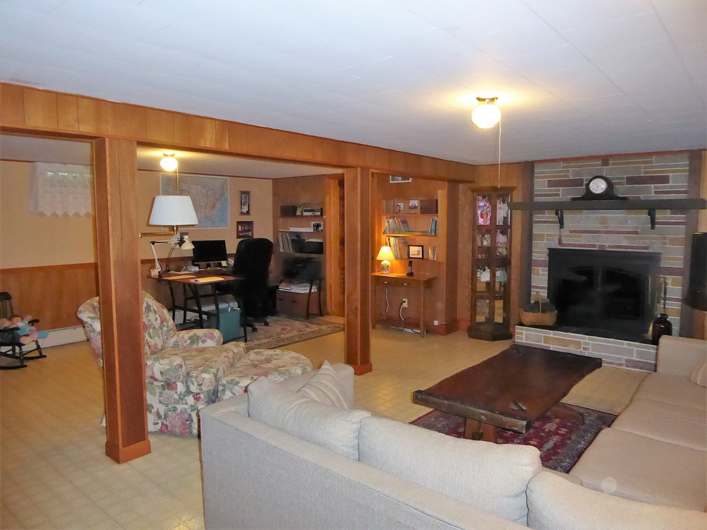 2 Hawthorne Road Wilbraham, MA 01095 - Photo 23 of 30