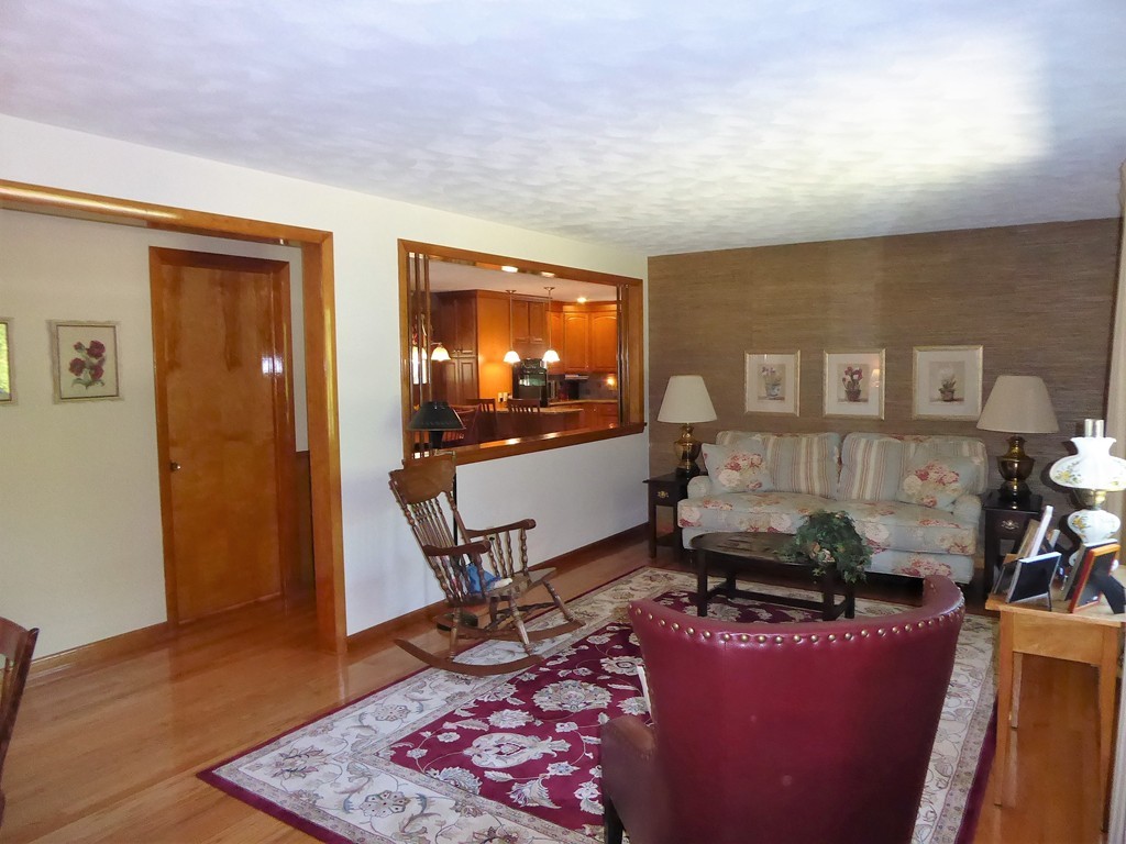 2 Hawthorne Road Wilbraham, MA 01095 - Photo 5 of 30