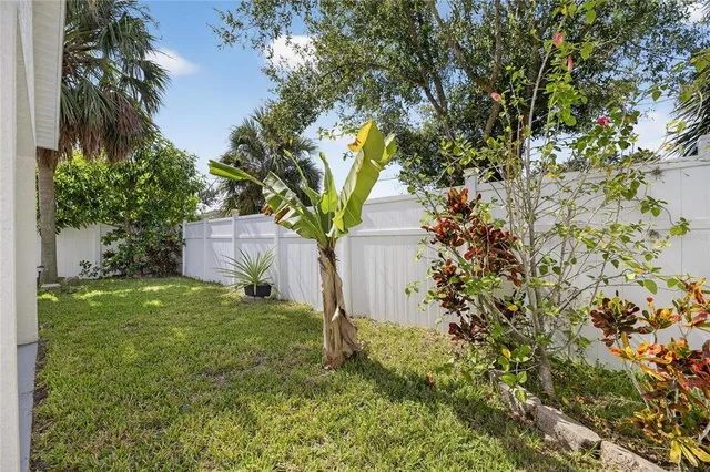 $344,900 | 11550 Crestlake Village Drive, Riverview, FL 33569