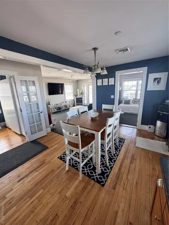 $3,700 | 102 Florida Street, Long Beach, NY 11561