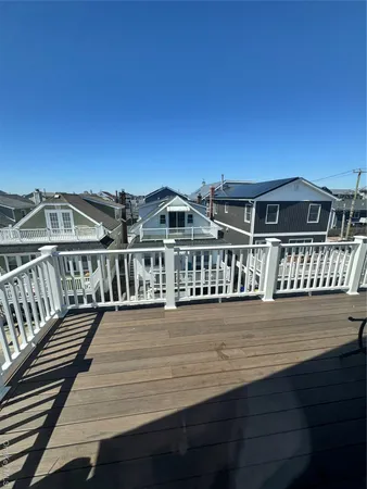 $3,700 | 102 Florida Street, Long Beach, NY 11561