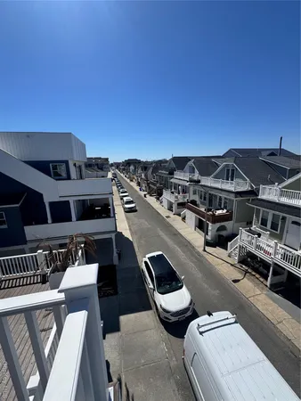 $3,700 | 102 Florida Street, Long Beach, NY 11561