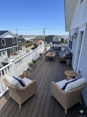 $3,700 | 102 Florida Street, Long Beach, NY 11561
