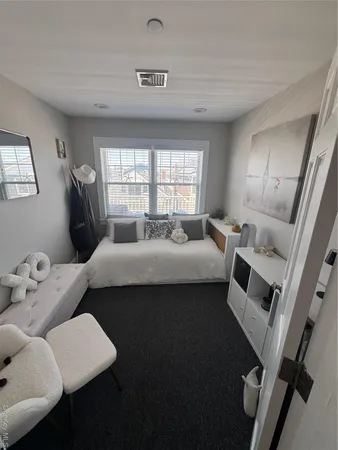 $3,700 | 102 Florida Street, Long Beach, NY 11561