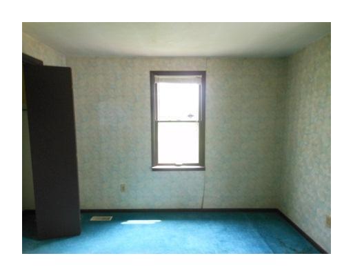 2450 West Possum Road Springfield, OH 45506 - Photo 5 of 9