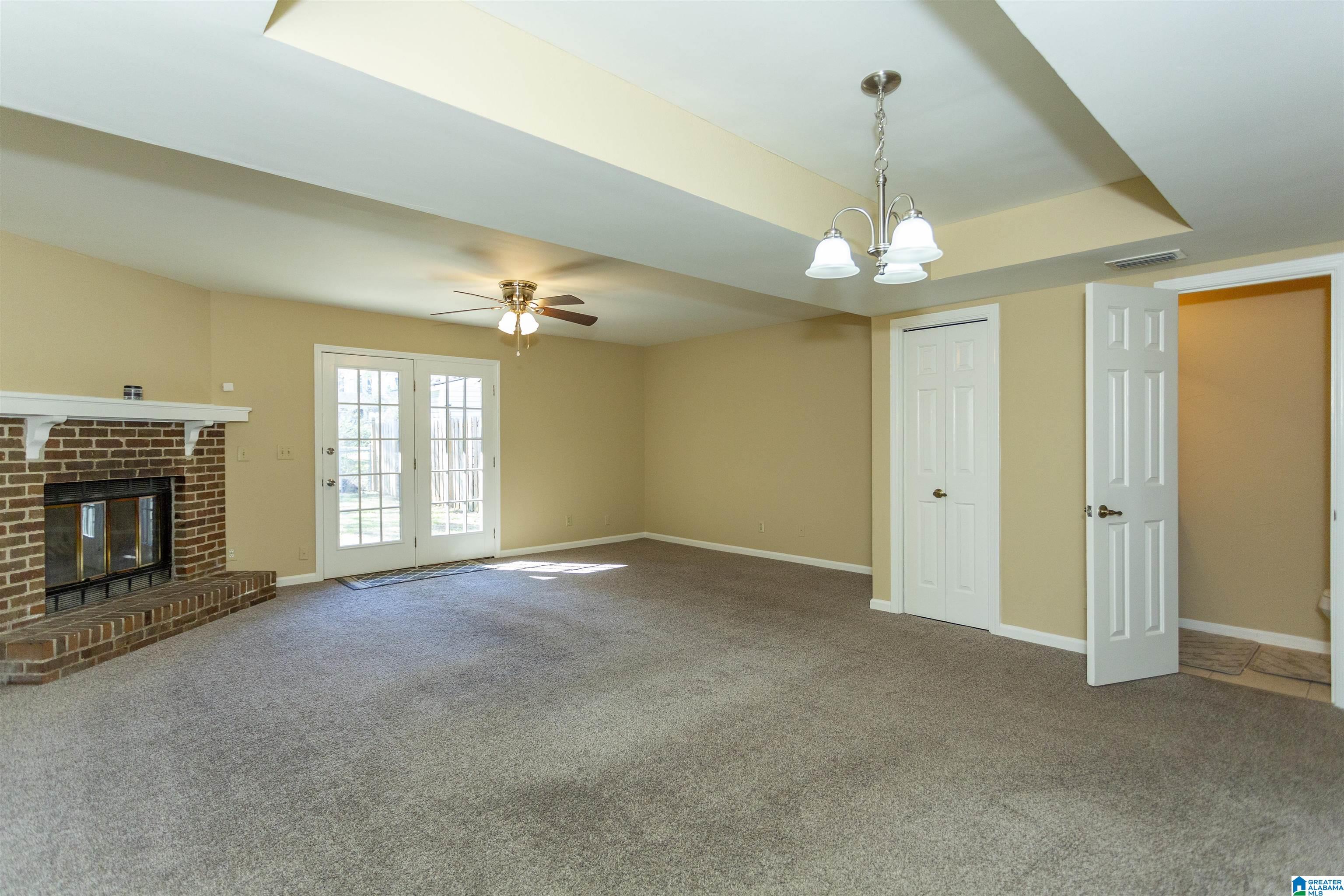609 Cahaba Manor Trail Pelham, AL 35124 - Photo 10 of 42