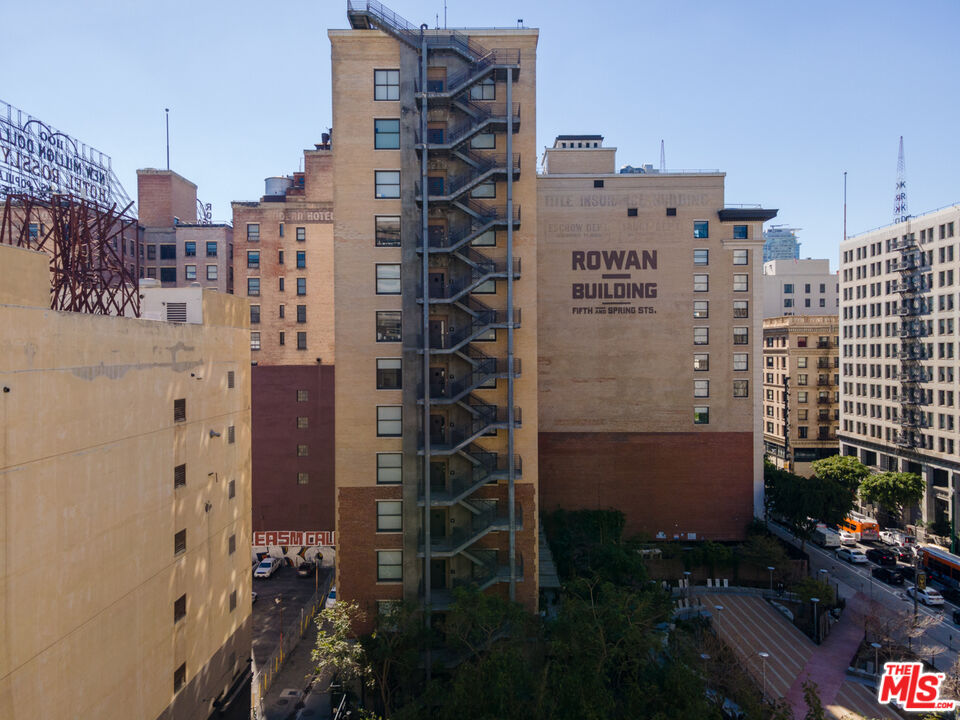 416 South Spring Street, Unit 809 Los Angeles, CA 90013 - Photo 12 of 39 Gallery Image 12