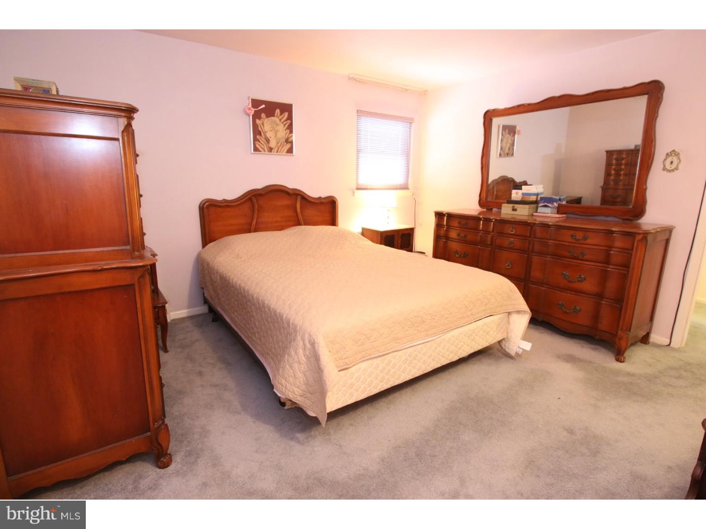 2829 Chase Road Philadelphia, PA 19152 - Photo 21 of 25 Bedroom - Main
