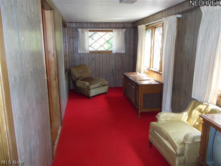 282 Miner Road Cleveland, OH 44143 - Photo 4 of 9 Gallery Image 4