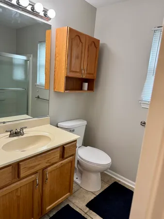 $3,200 | 871 Taralon Trail, Lake In The Hills, IL 60156