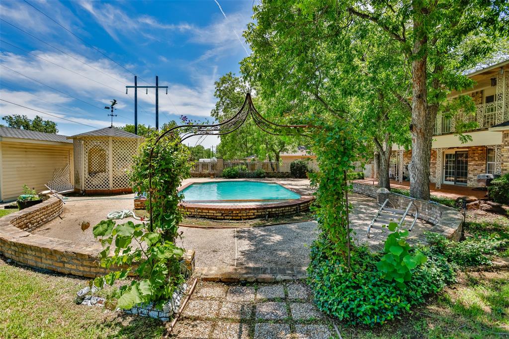 1010 Aspen Road Gainesville, TX 76240 - Photo 2 of 40