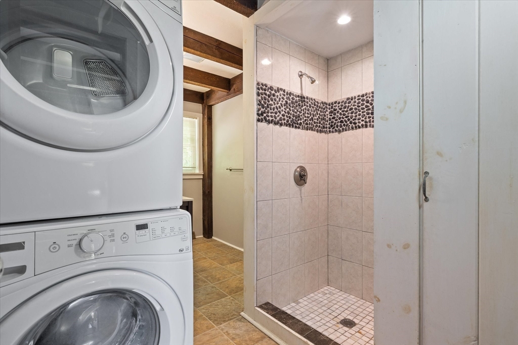 168 O'Neil Road West Warren, MA 01092 - Photo 37 of 42 a utility room with dryer and washer