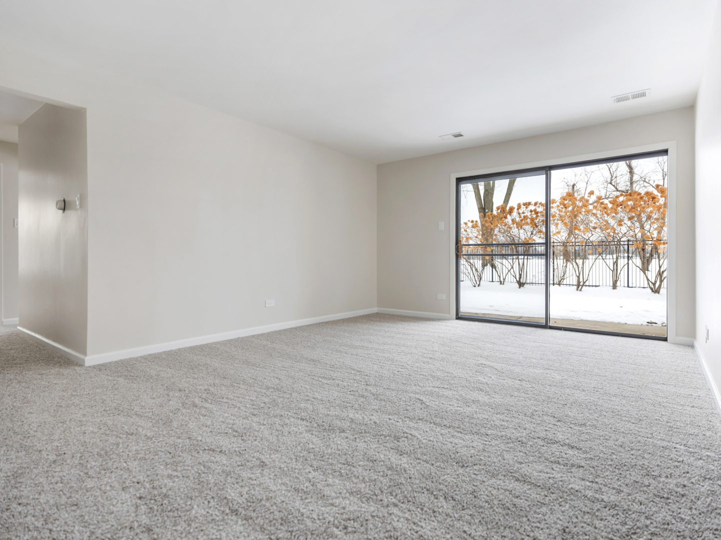 847 Coach Road, Unit 1 Palatine, IL 60074 - Photo 21 of 25 Gallery Image 21