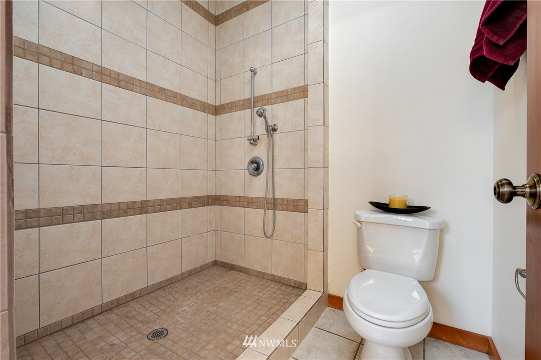 10800 Wicks Lake Road Southwest Port Orchard, WA 98367 - Photo 18 of 25 Gallery Image 18
