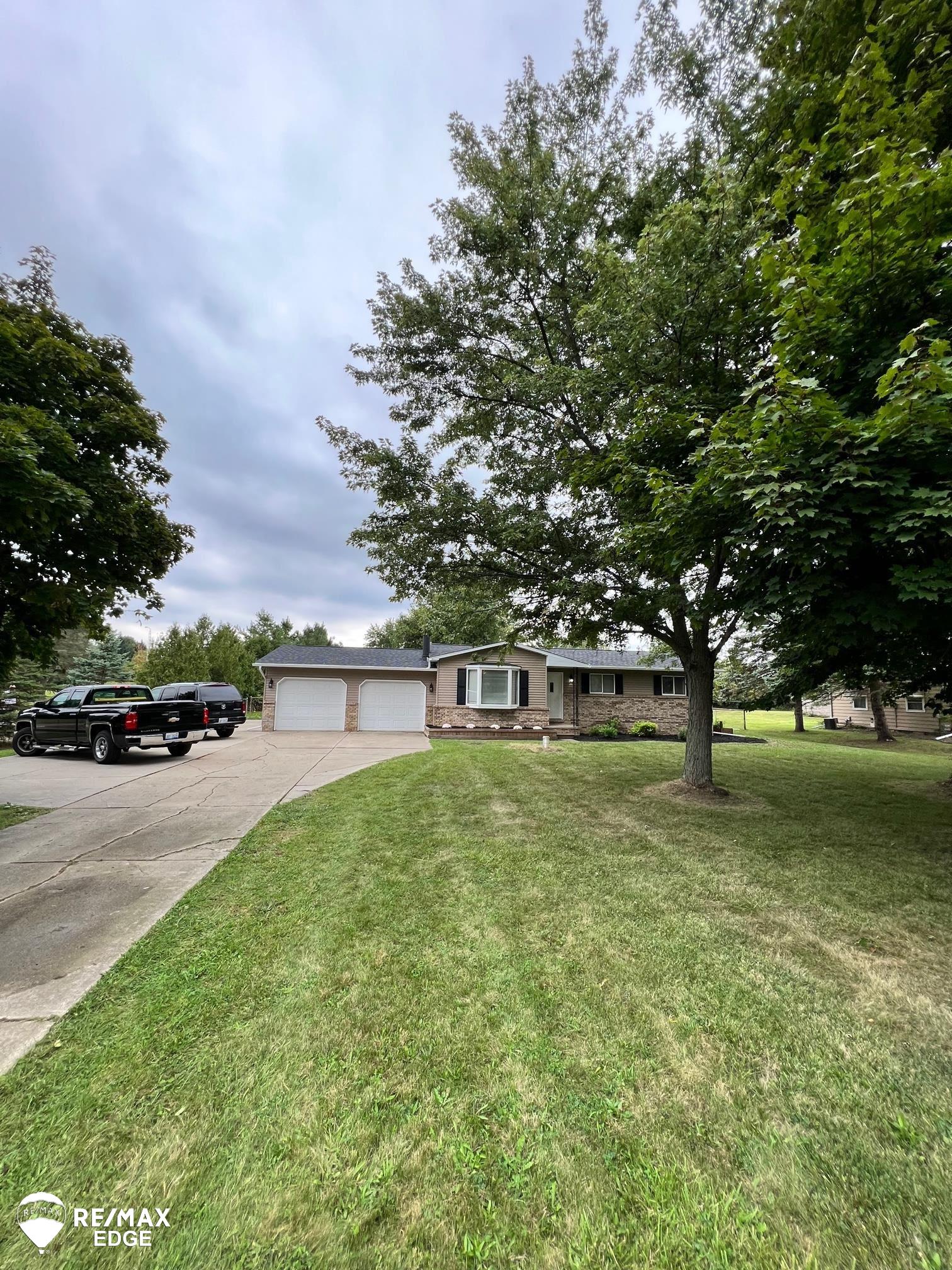 7379 North Linden Road Mount Morris, MI 48458 - Photo 1 of 34 50091117.JPG