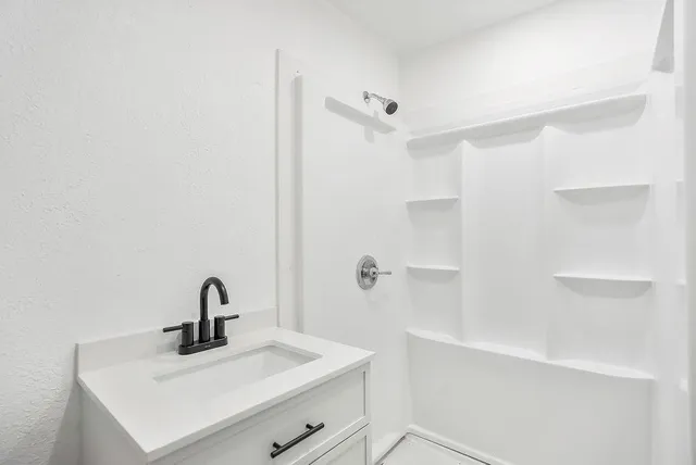 $209,000 | 2634 Bales Avenue, Kansas City, MO 64127