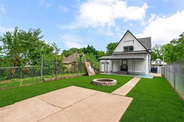 $209,000 | 2634 Bales Avenue, Kansas City, MO 64127