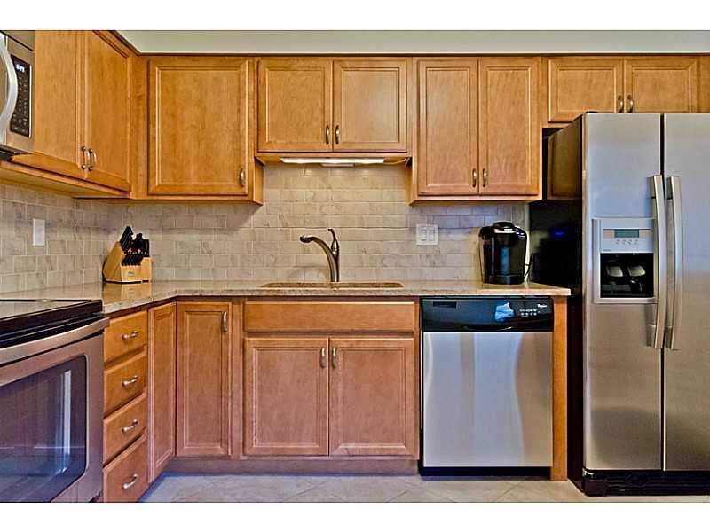 56 Foreside Common Road, Unit 56 Falmouth, ME 04105 - Photo 5 of 30 Kitchen.