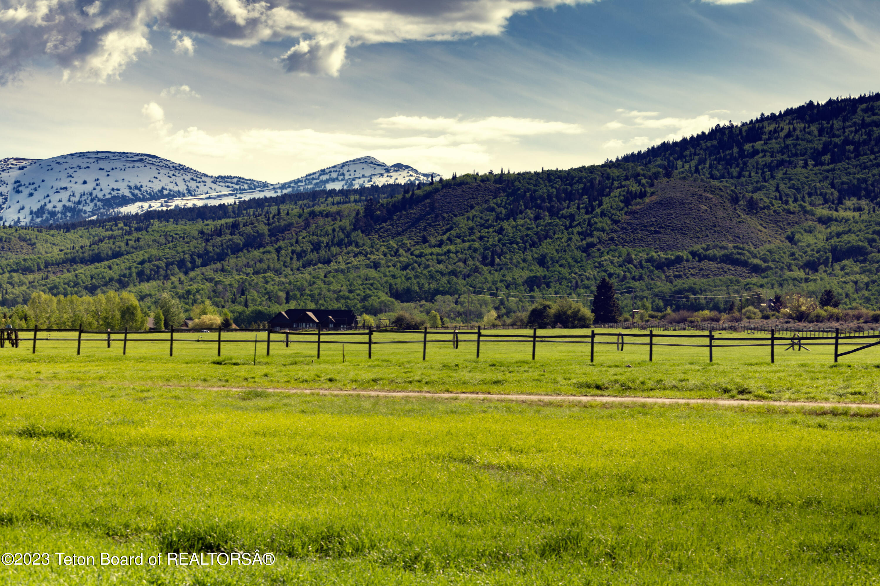 1735 Crooked Creek Road Alta, WY 83414 - Photo 7 of 9 _A1A7188