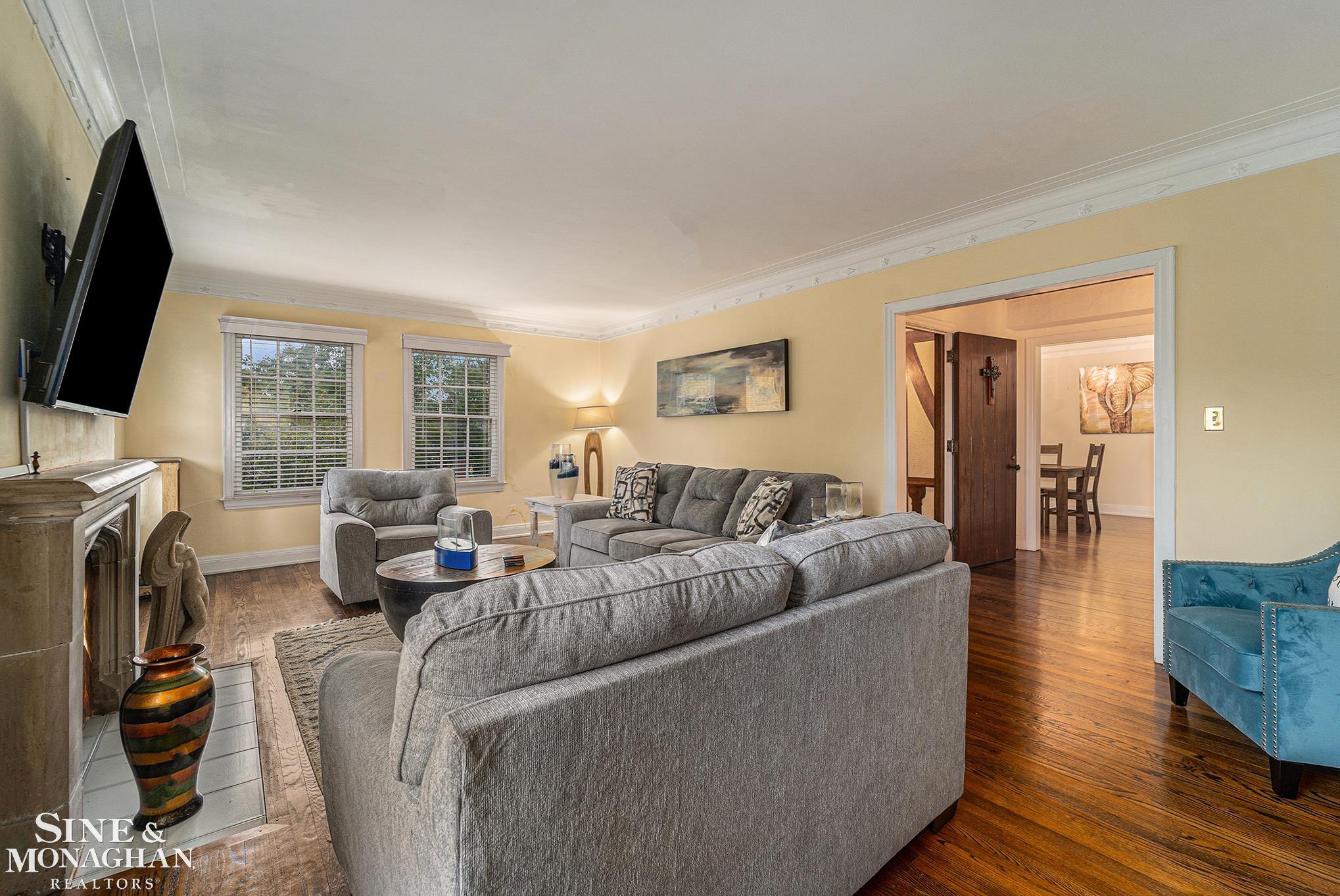 720 Trombley Road, Unit SECOND Grosse Pointe Park, MI 48230 - Photo 24 of 32 Gallery Image 24