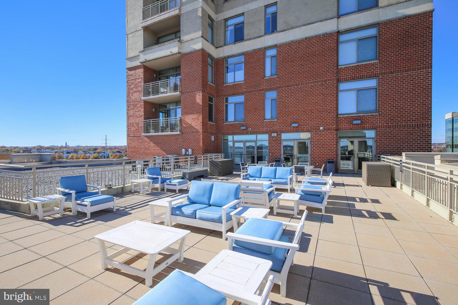 3650 South Glebe Road, Unit 445 Arlington, VA 22202 - Photo 41 of 53 Amenity: The Eclipse Rooftop