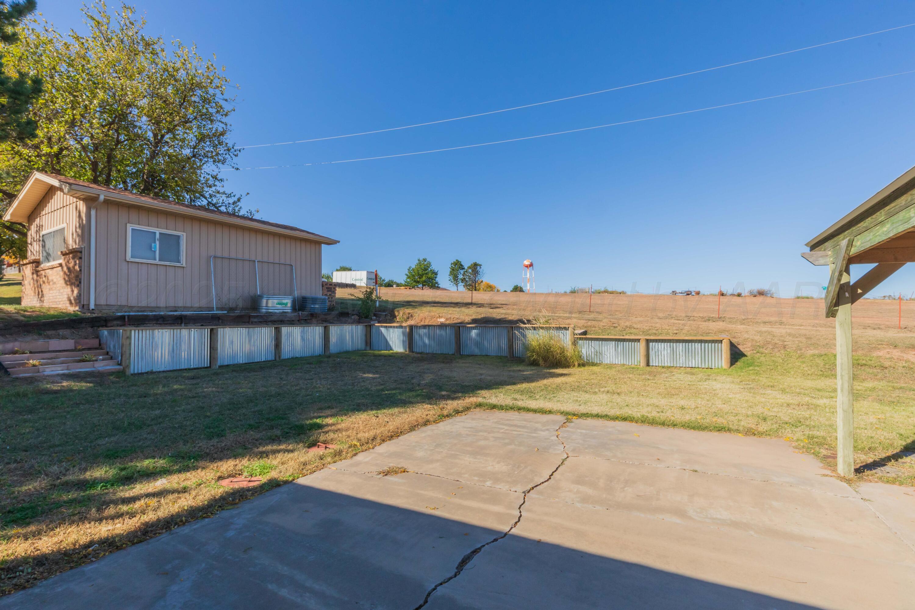 134 Eddie Street Canadian, TX 79014 - Photo 41 of 45 a view of an outdoor space