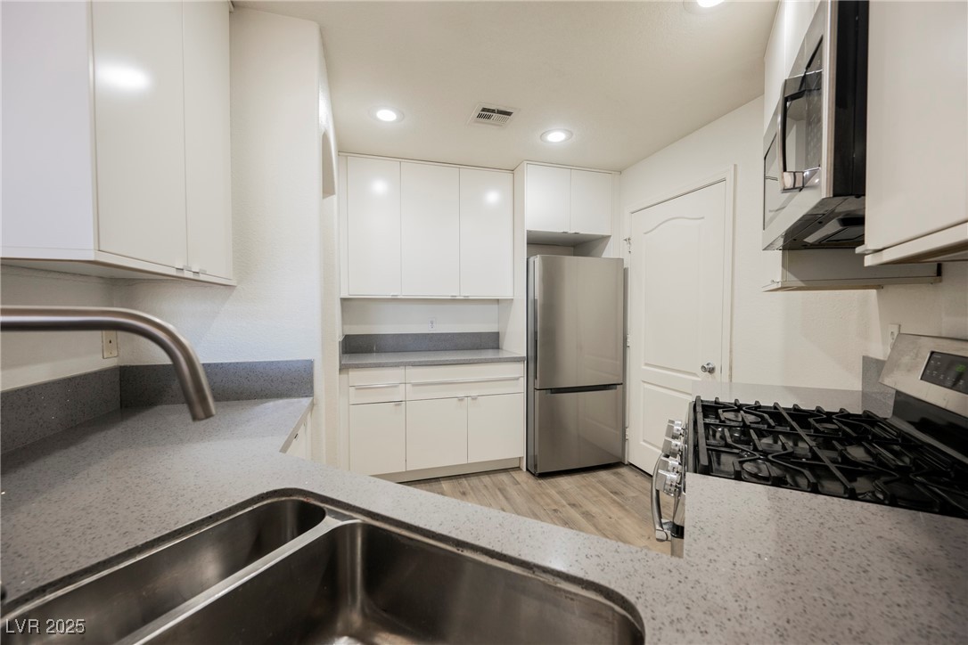 7400 West Flamingo Road, Unit 1082 Las Vegas, NV 89147 - Photo 12 of 44