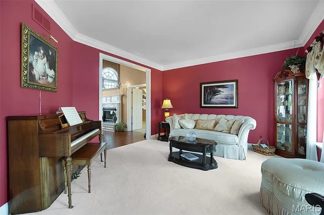 $1,150,000 | 848 Golden Meadows Drive, Defiance, MO 63341